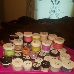 Lot of 49 nail powders.